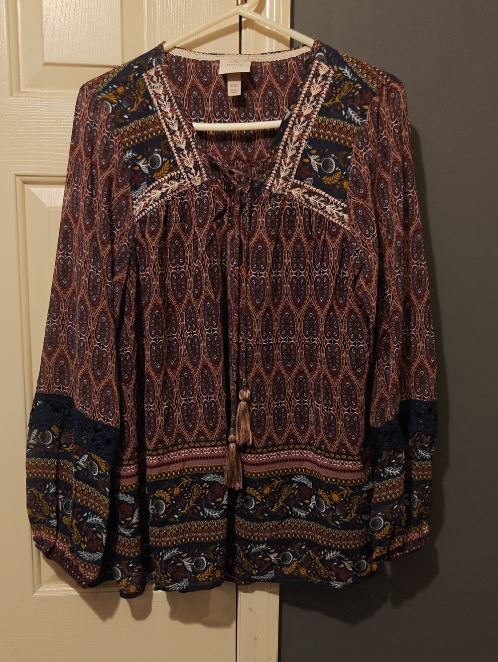 Knox Rose Boho Tassel Peasant Tunic - Navy & Rust